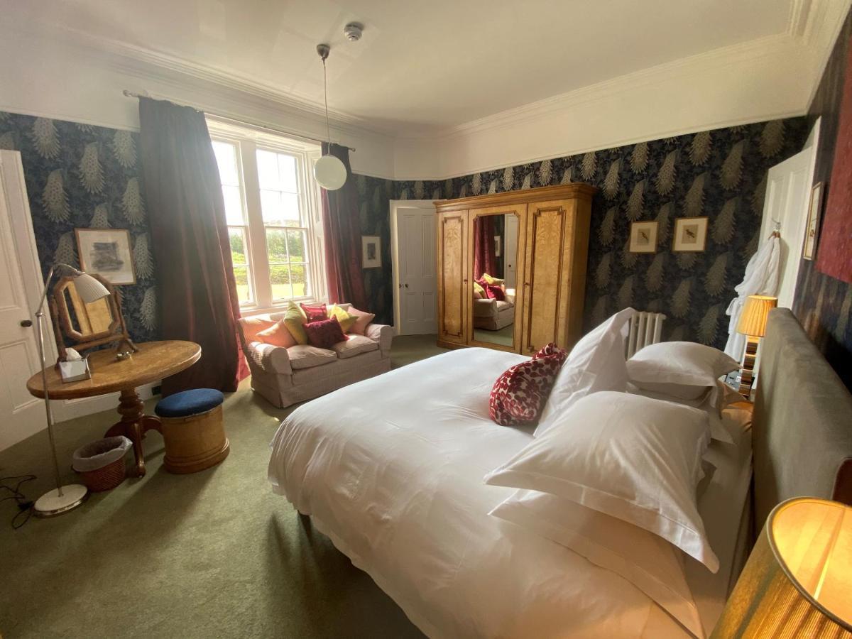トバモーリ Glengorm Castle Bed & Breakfast エクステリア 写真